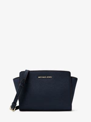 michael kors messenger-tasche selma medium aus leder mit metallic-effekt|Selma Medium Color.